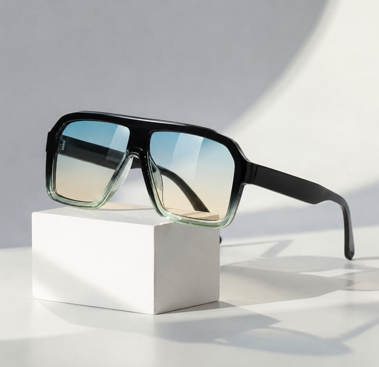 Valentino - Retro Sunglasses