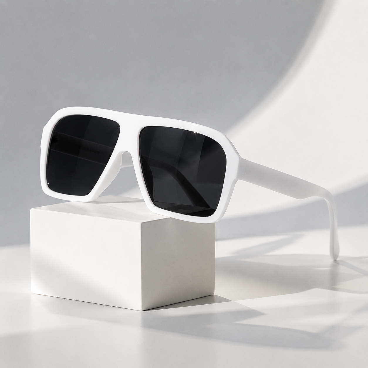 Valentino - Retro Sunglasses