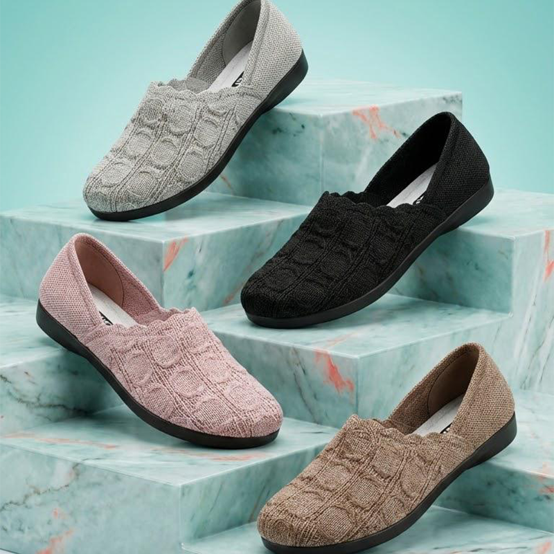 LOLA |👟Women's Casual Breathable Knit Shoes✨ Breathable knit fabric keeps feet cool and comfortable; flexible PVC sole, ideal for long walks🚶